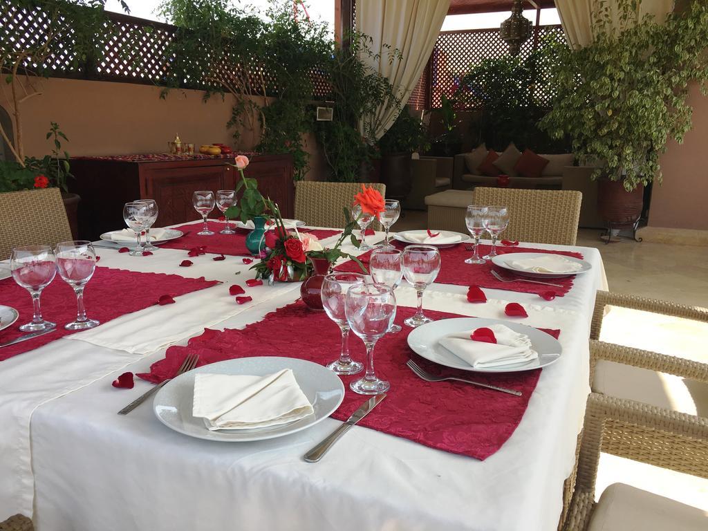 فندق رياض فيفا مراكش المظهر الخارجي الصورة A table set for a meal